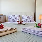 E & M Apartament