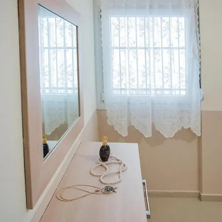 Apartment E & M *