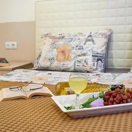 E & M 公寓 Nea Iraklitsa