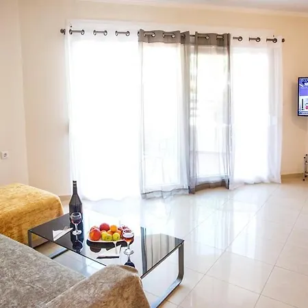 E & M * Nea Iraklitsa