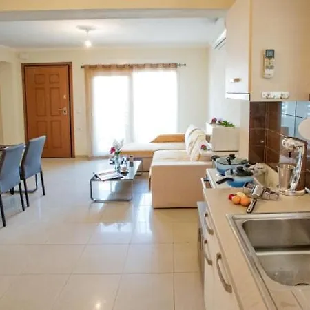 E & M Apartment *