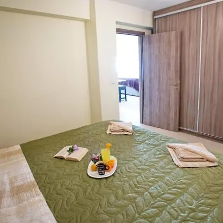 E & M Apartment Nea Iraklitsa