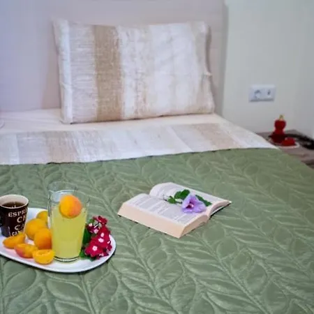 Apartament E & M
