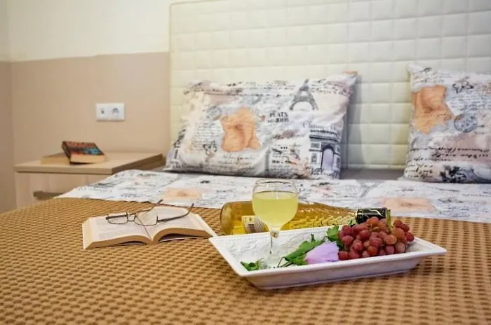 E & M Apartamento Nea Iraklitsa